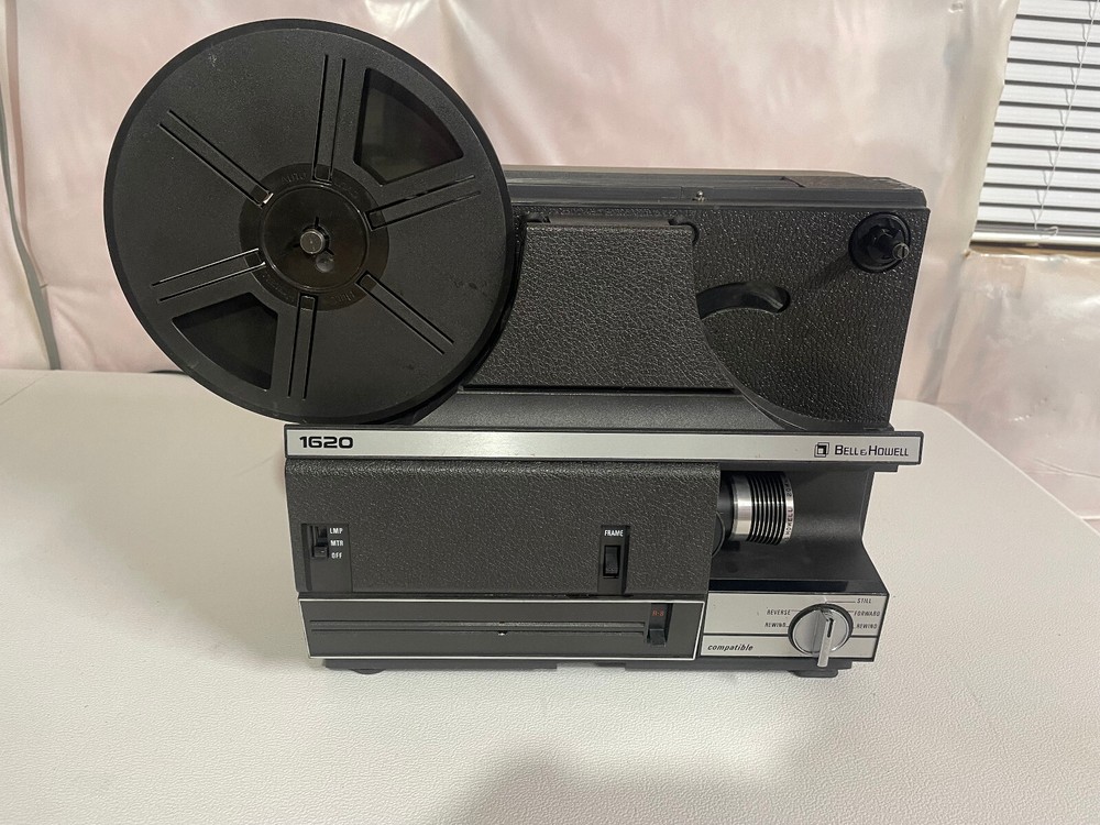 Bell & Howell 1620 Projector