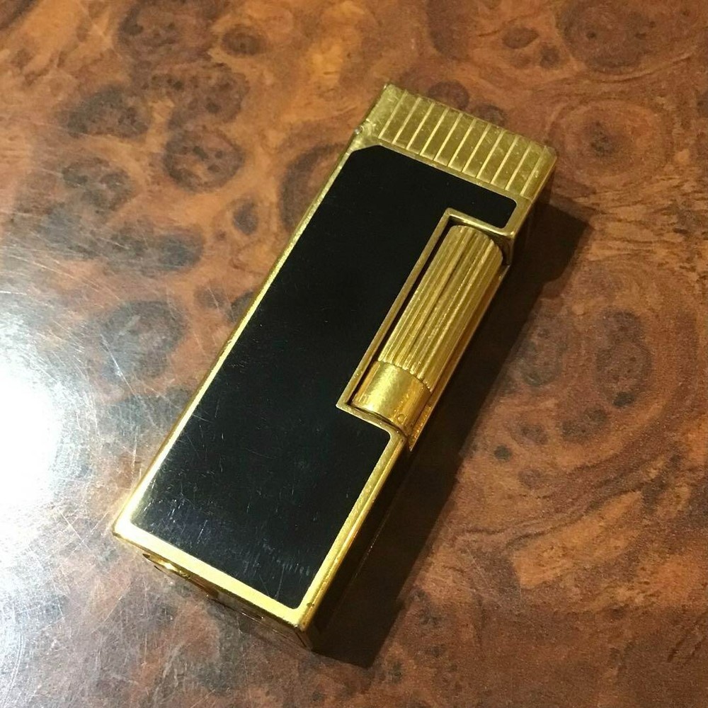 Working Dunhill Gas Lighter Black Lacquer Gold without box