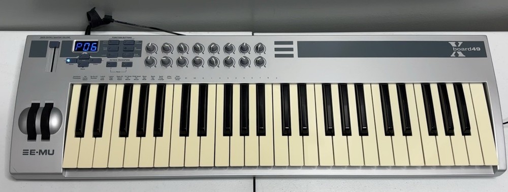 E-MU Xboard 49 USB MIDI Keyboard Controller w/ Power Adapter Tested EM7705
