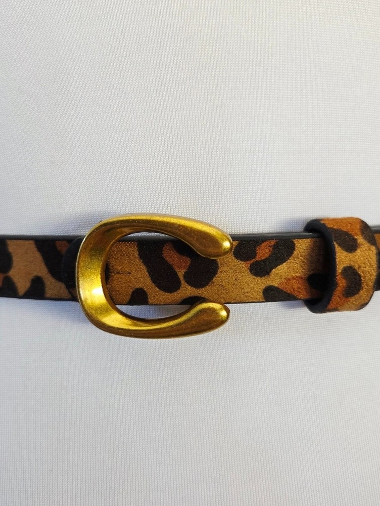 Thin leopard print belt with C gold buckle