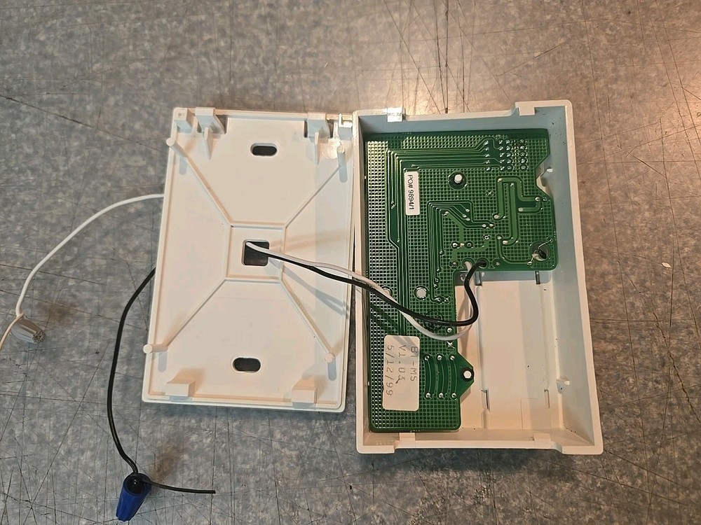 ALERTON BT-MS V1.03 THERMOSTAT Used