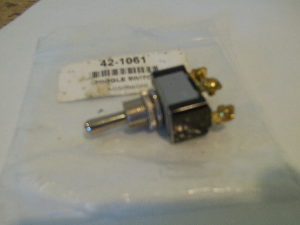 NEW Toggle Switch 42-1061