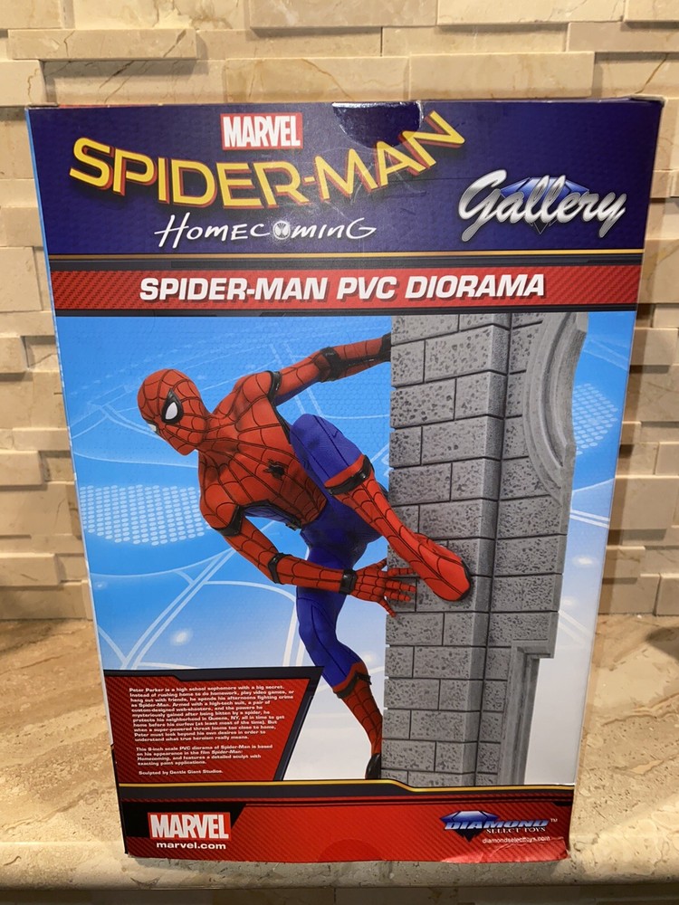 Marvel Spider-Man Homecoming Pvc Diorama DAMAGED BOX