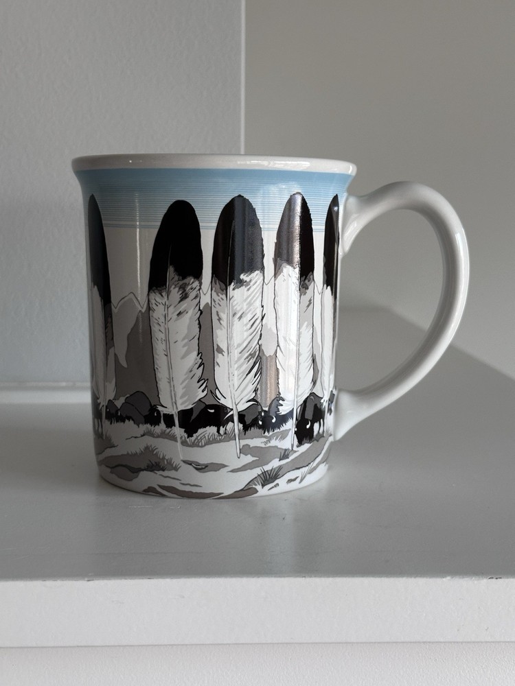PENDLETON Legendary Ceramic Mug "In Their Element" Feathers 18 oz