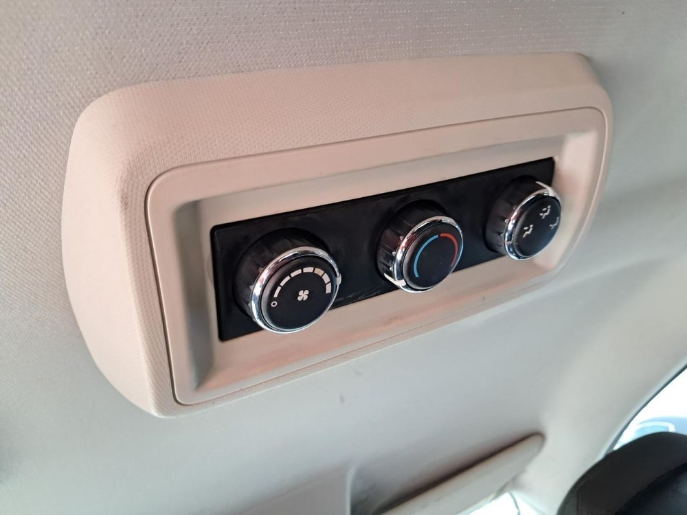 JOURNEY 2015 Glove Box 4772849