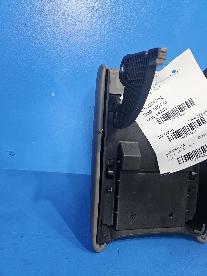 2013 CHEVROLET MALIBU ARM REST