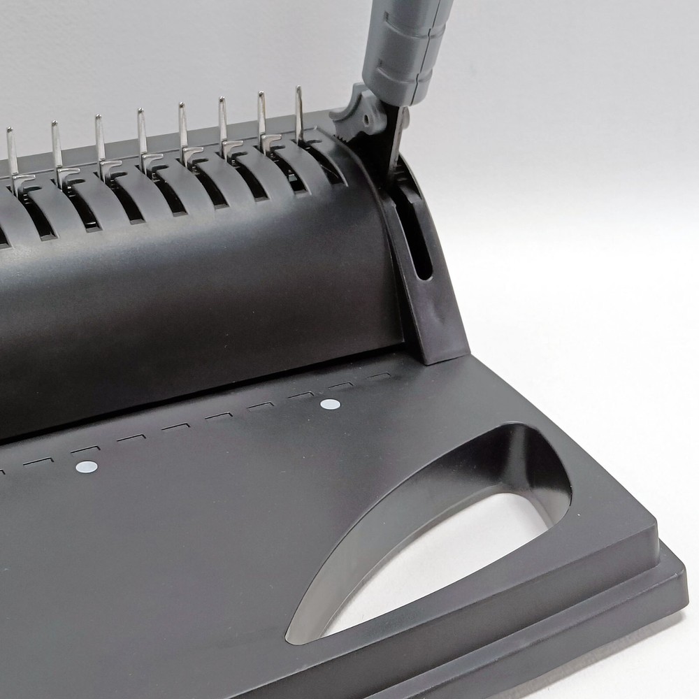 GBC Bindmate - Comb Binding Machine - 21 Hole Binder / 4 Hole Paper Punch