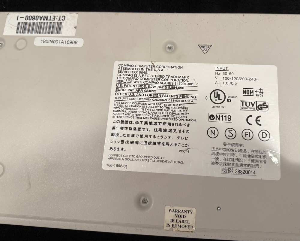 Compaq EO1004B Server Tower 8 Port KVM Console Switch Control Box__