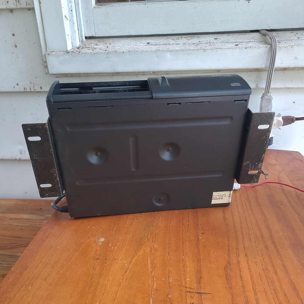 Craig AP9500 vehicle CD changer