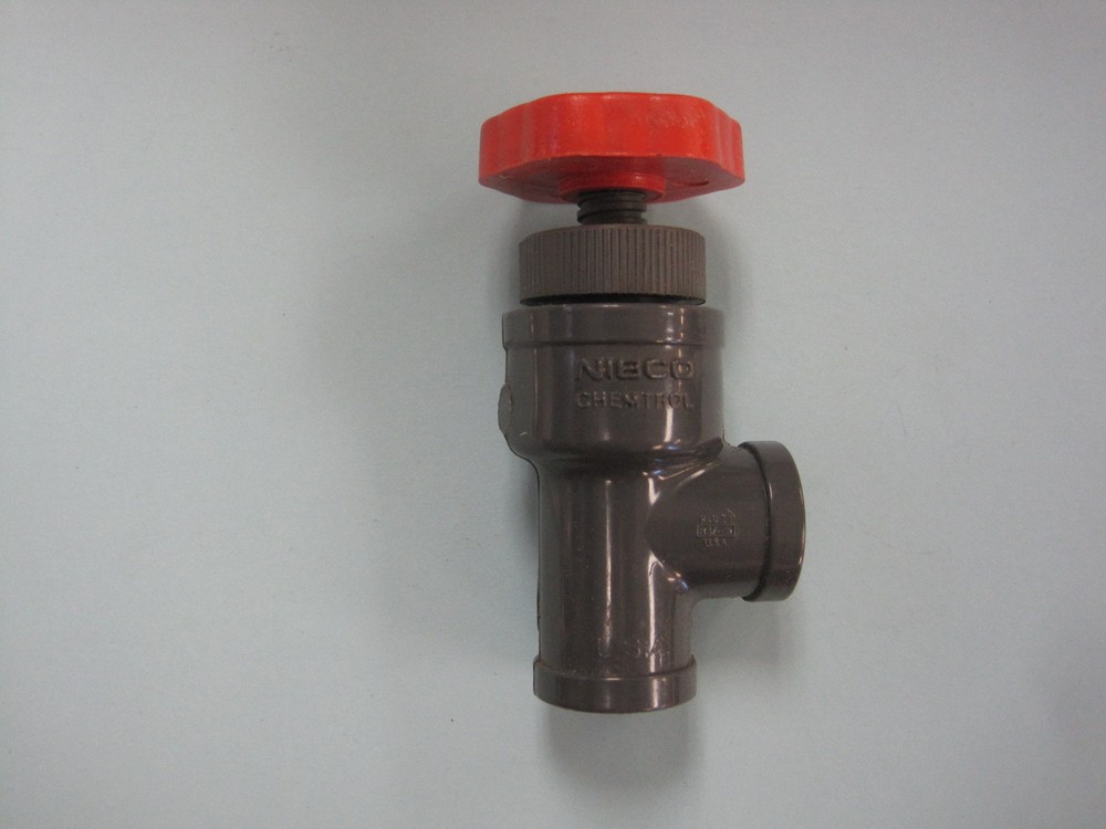 T45AC-V Angle Globe Valve Threaded Schedule 80 PVC