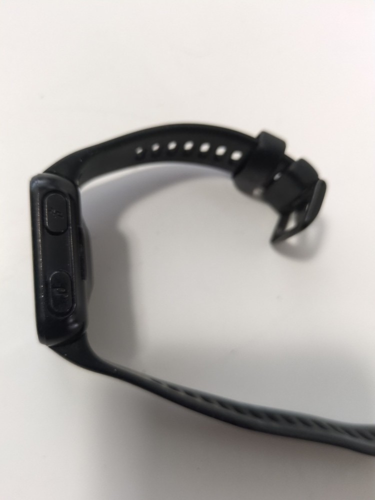Garmin Forerunner 35 GPS Running Watch Black Used Needs Battery.