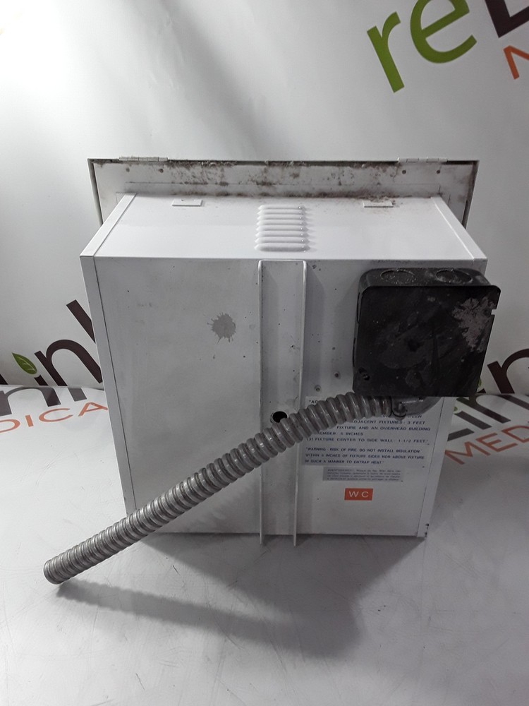 Skytron Mini Argos Surgical Light
