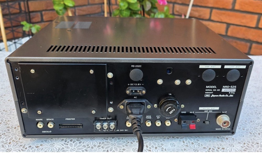 JRC NRD-525 General Coverage Communications Receiver