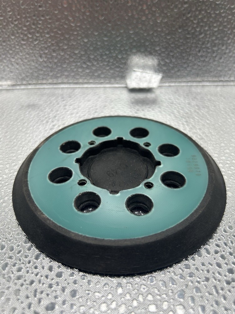 DEWALT DWE64233 Hook And Loop Pad (4 HOLE PATTERN)