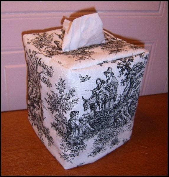 toile tissue cover- Light Blue, Black, Pink