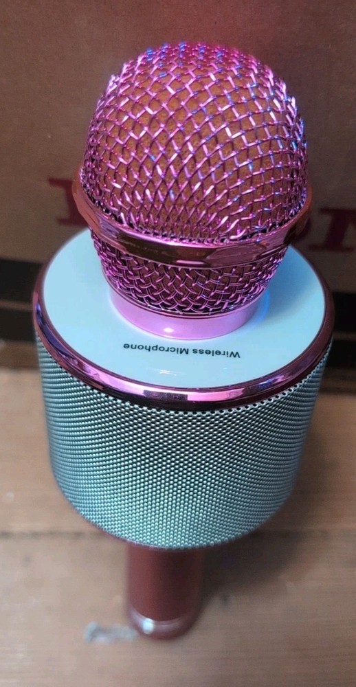 Vivitar Wireless Bluetooth Karaoke Microphone USB Powered High Quality Sound