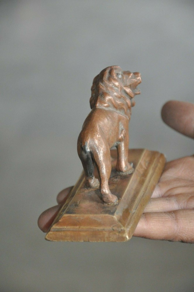 Old Copper & Brass Handcrafted Solid Lion Figurine