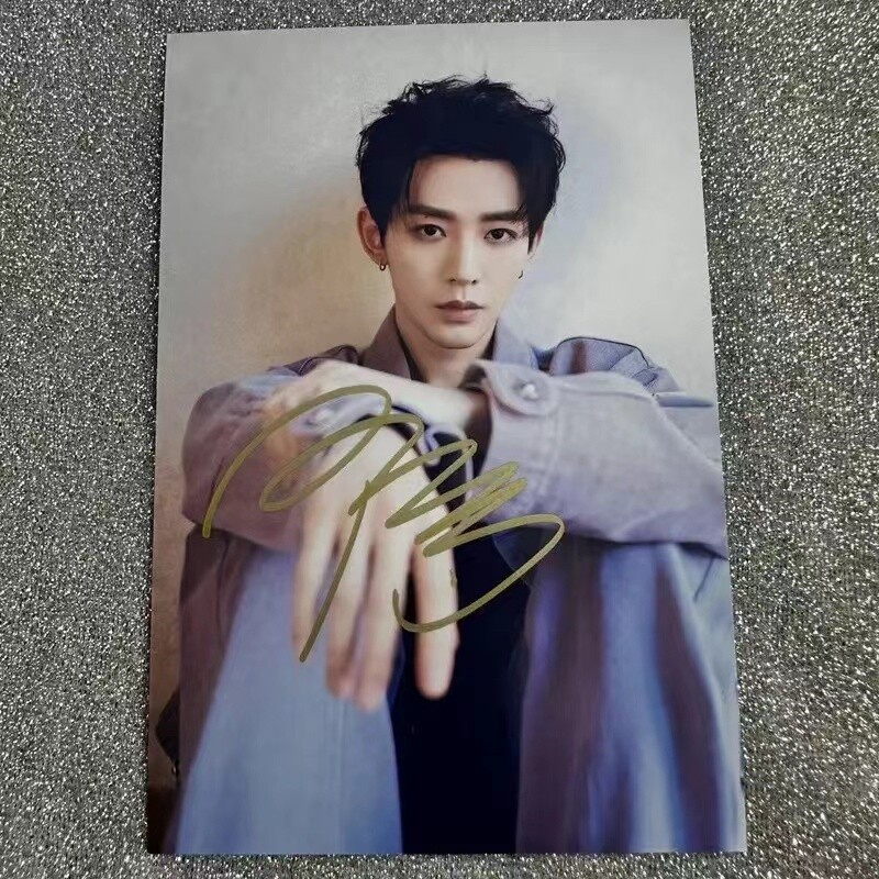Deng Wei 邓为 Signed Autographed Photo Autograph 6"