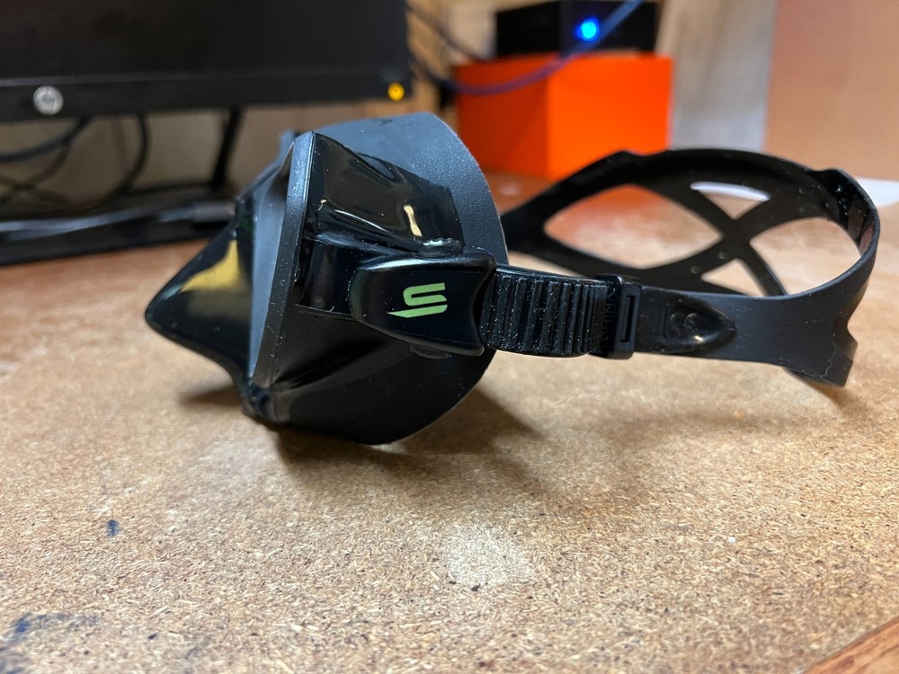 Salvimar Noah Mask - Black/Black - Open Box/Returned