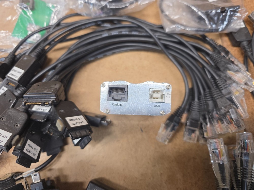 Omni unlock box GSM, CDMA with cables