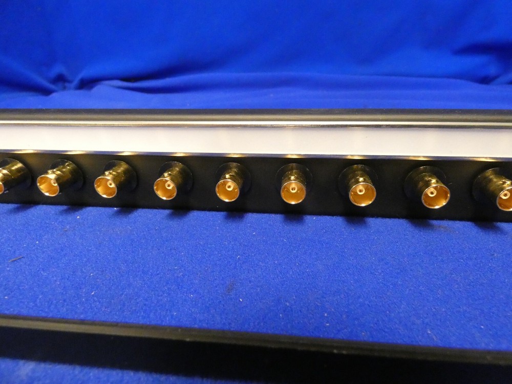 Bittree 12G+ BNC Coaxial Bulkhead Patch Panel (16 connectors)