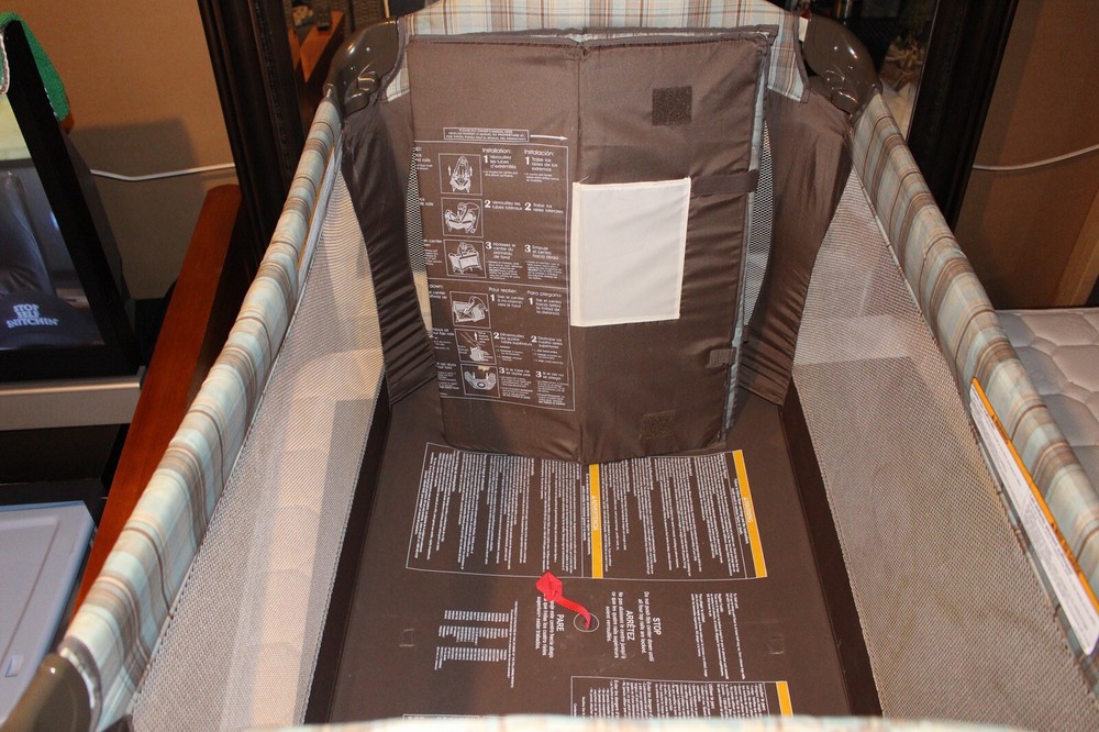 Graco Pack 'n Play -- Mocha/Green/Blue (Cleaned & Sanitized)