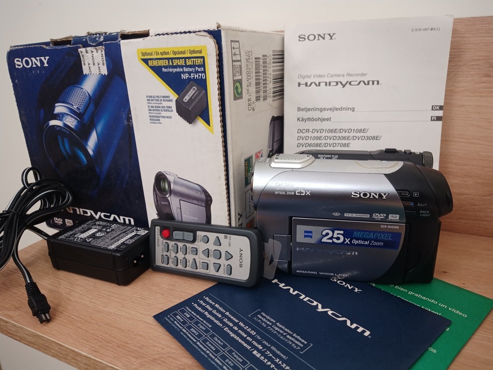 Sony Handycam DCR-DVD308E. Like a New.