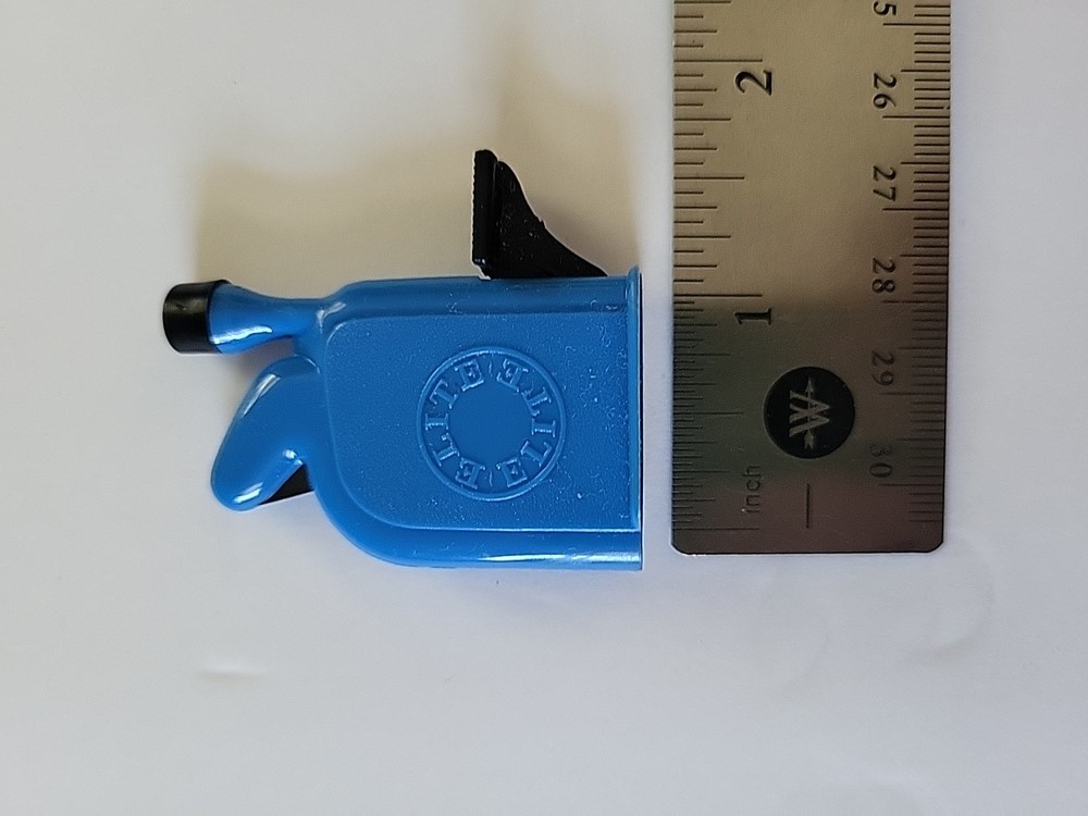Vintage Blue Elite Automatic Needle Threader Sewing Threading Italy