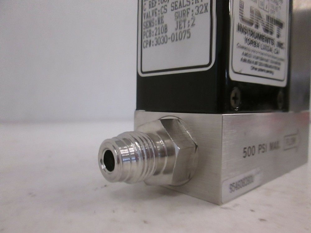 UFC-1100A, Mass Flow Controller MFC, HCL, 300 SCCM, Used