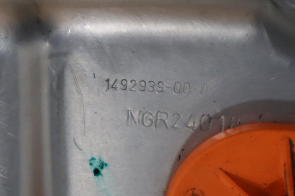 2020 - 2024 TESLA MODEL Y AWD LONG RANGE BATTERY PACK ASSEMBLY OEM