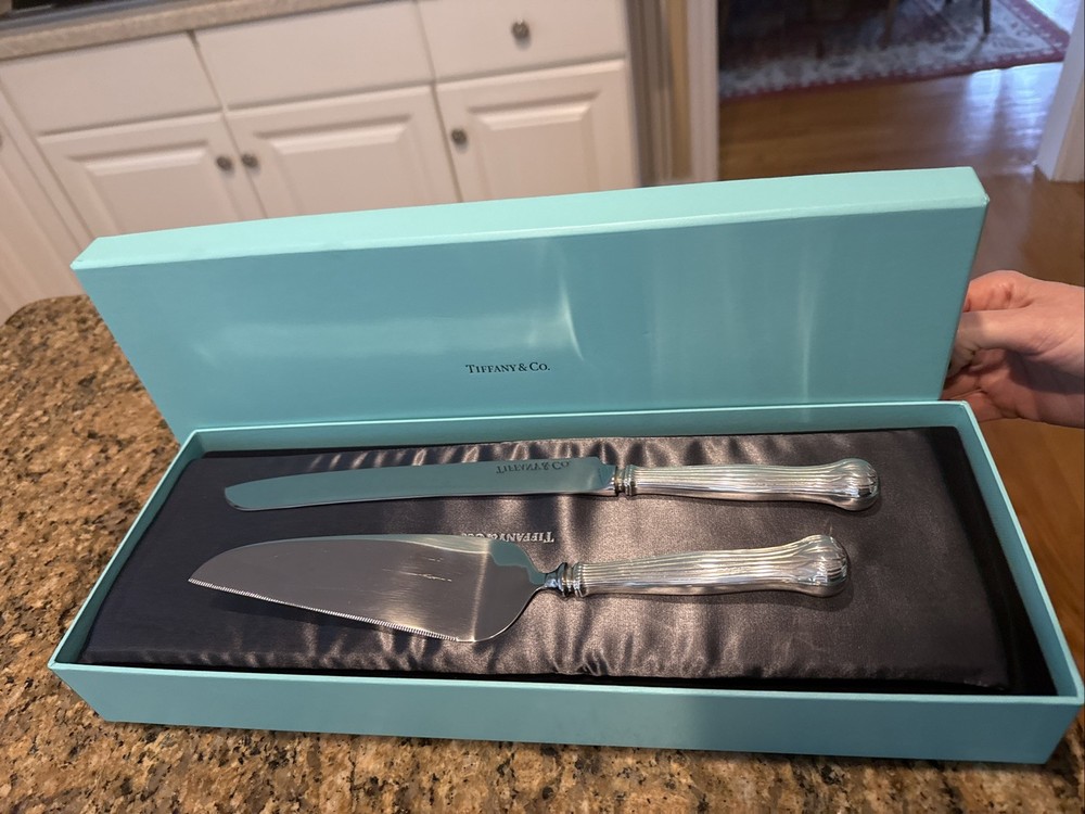 Tiffany & Co. Lotus Pattern Sterling Silver Wedding Cake Serving Set