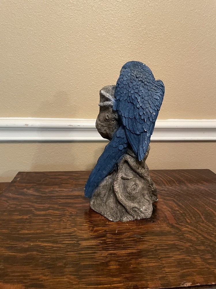 Animal Classic Statue