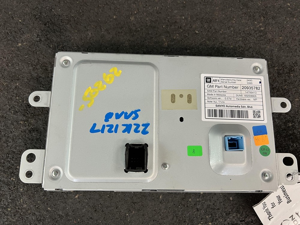 10-11 SAAB 9-5 DASH DISPLAY NAVIGATION SCREEN ID 20935782