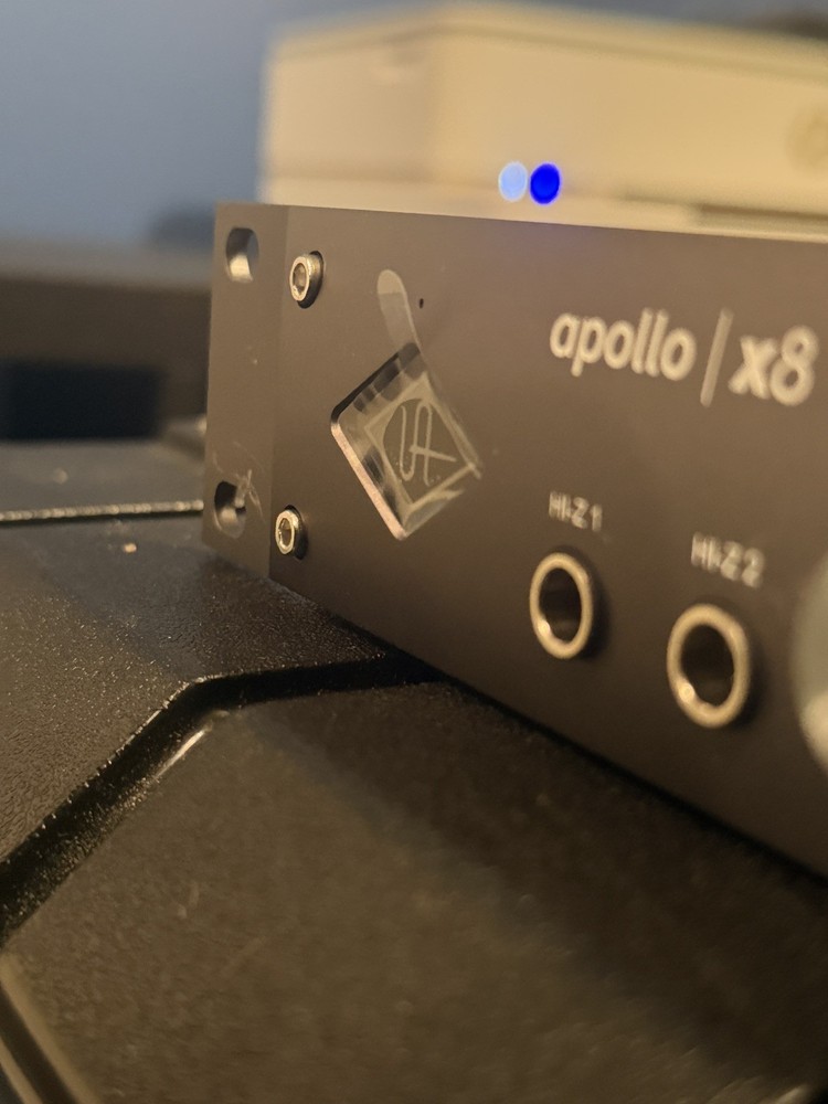 Universal Audio Apollo X8 Audio Interface & microphone bundle