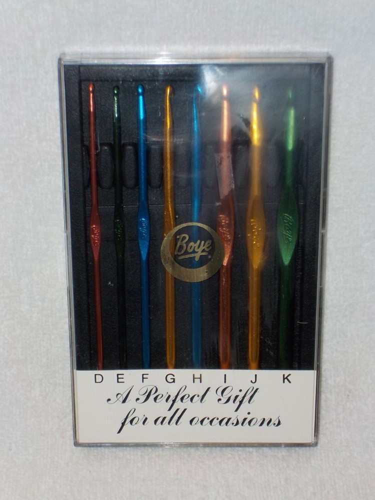 8 Different Size Crochet Hooks In Package