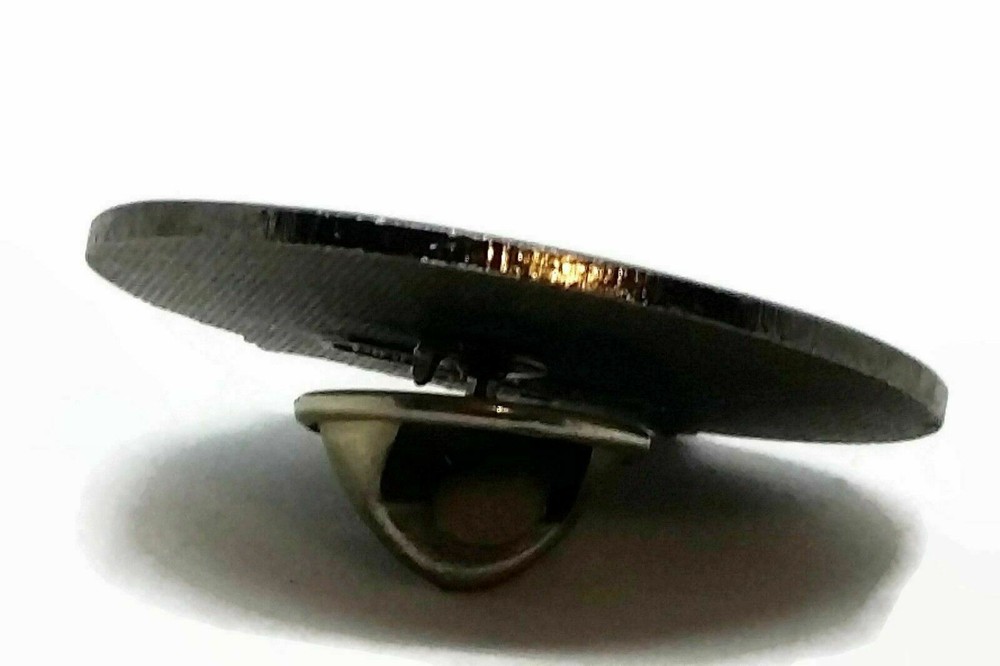 Yellowstone Hamilton Stores 1999 Hat Lapel Pin