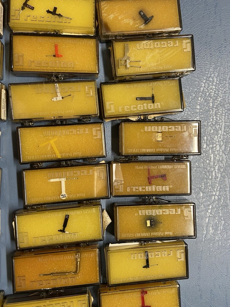 Assortment of Phonogragh Replacement Needles