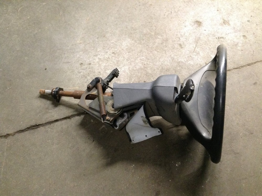 Freightliner CASCADIA Steering Column - Used