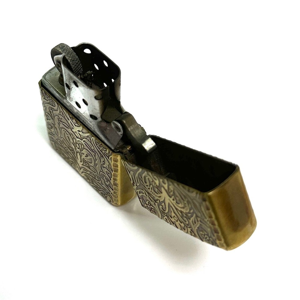 Zippo Oil Lighter Arabesque Gold Pattern Used