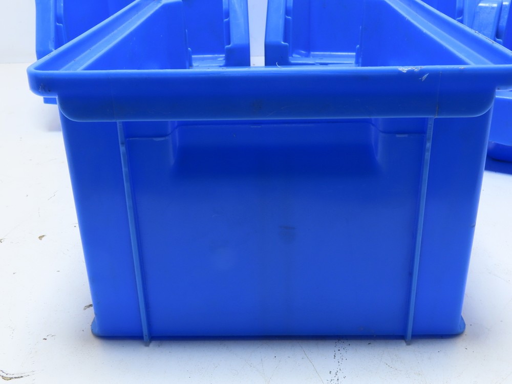 QTY 4 SSI SCHAEFER LF 322 GZW BLUE STACKABLE PLASTIC STORAGE CONTAINER BIN
