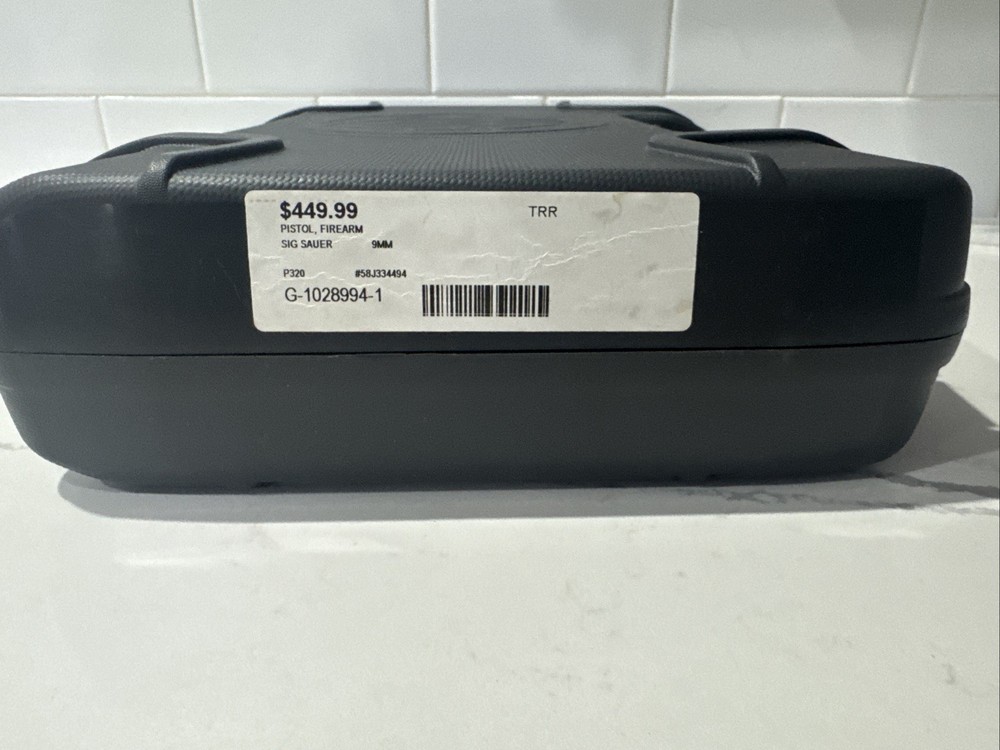 Sig Sauer P320F-9-B Case, Side Identifying Labels, Lock With Keys