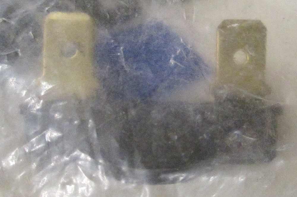 Source 1 02526908000 Fusible Link