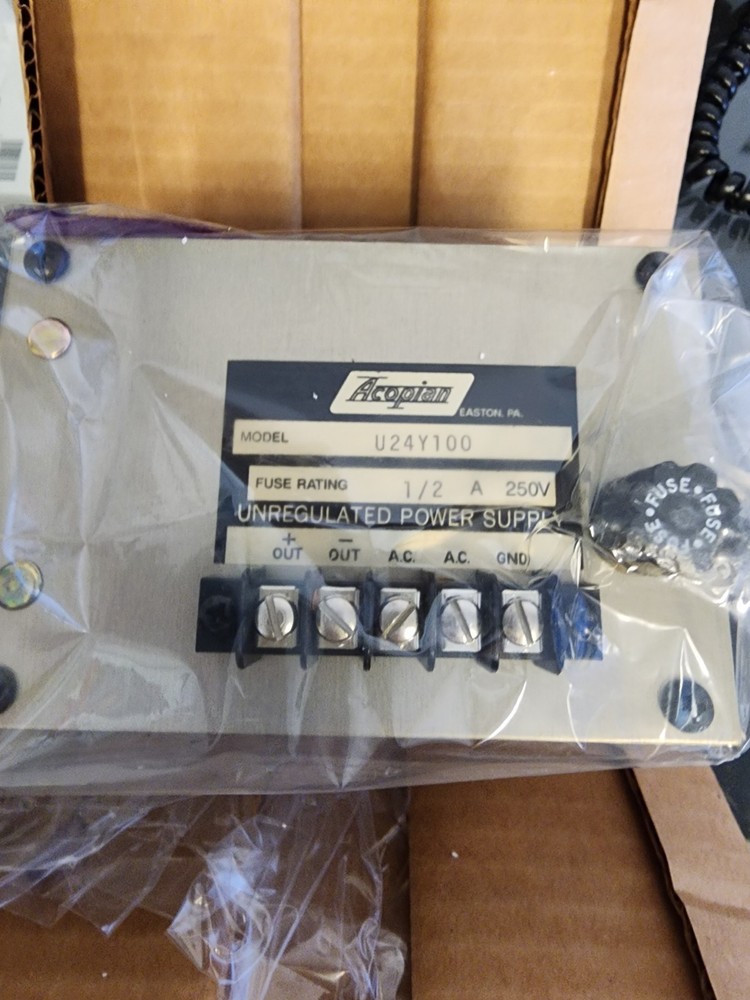 ACOPIAN MODEL: U24Y100 (NEW IN BOX)