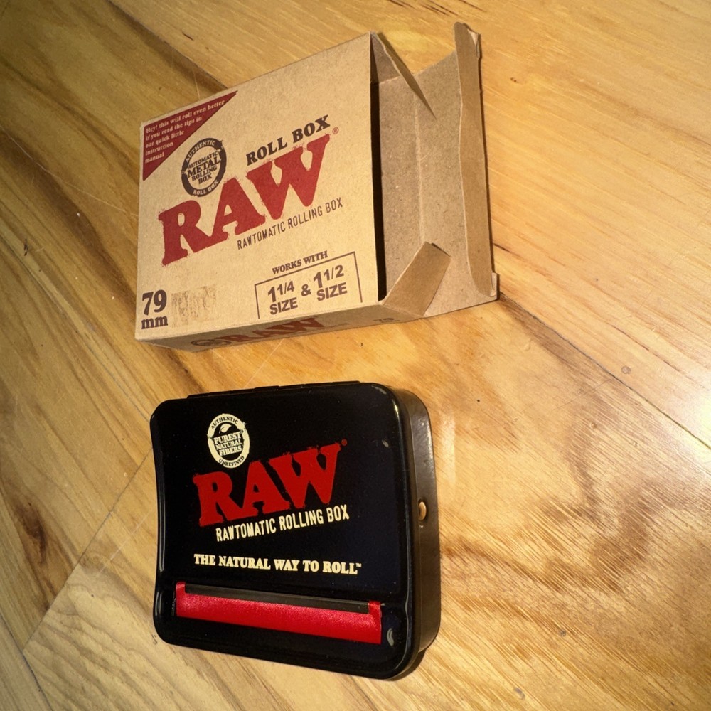 RAW 79mm Adjustable Automatic Cigarette Rolling Box (RED) Packaging May Vary