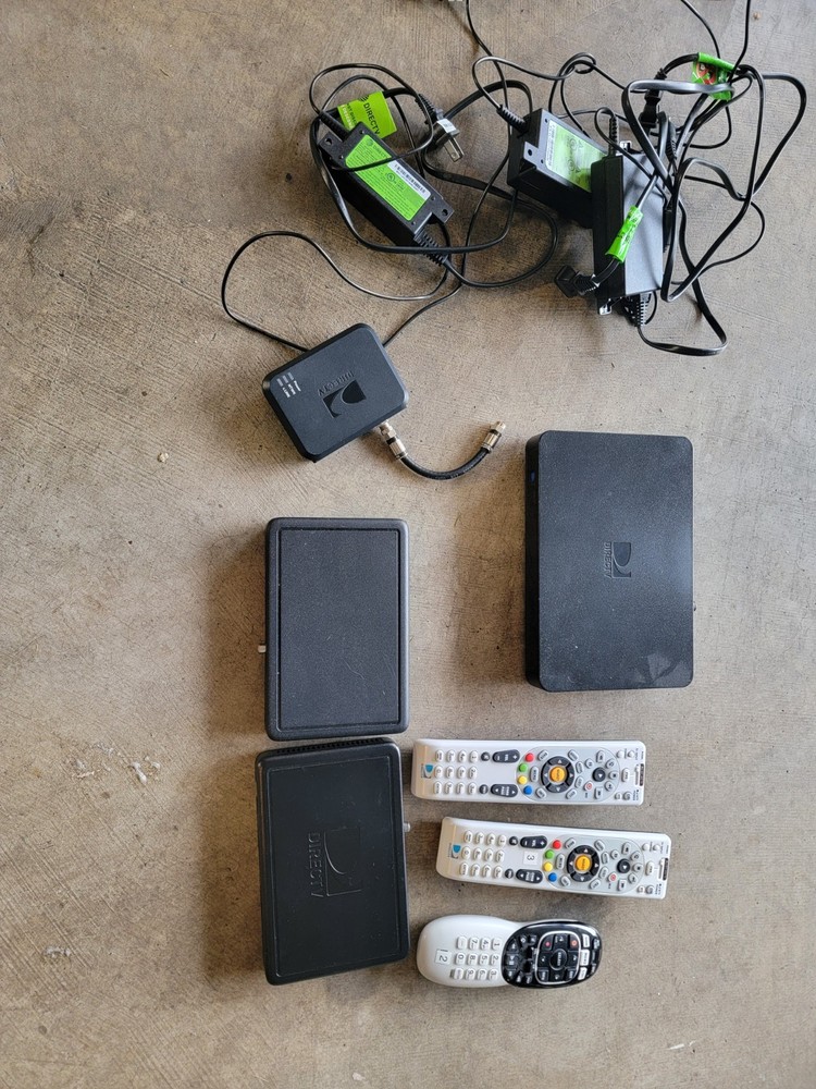 DirecTv Genie Mini And Remotes