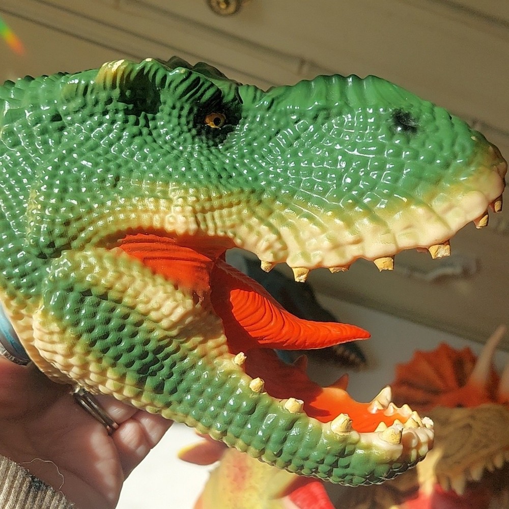 6 VTG Rubber Dinosaur hand puppets