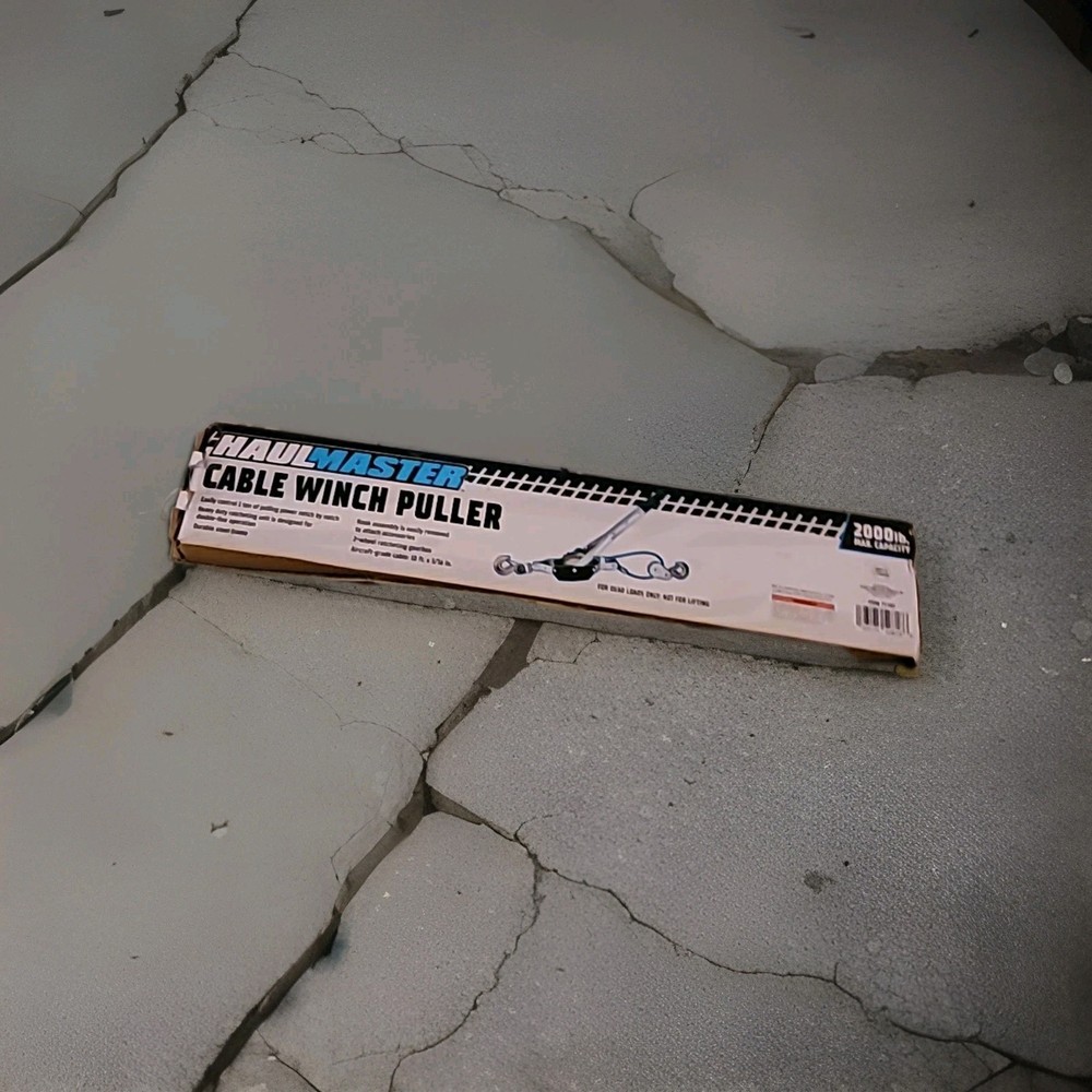 HAUL MASTER CABLE WINCH PULL WITH A 2000 LB CAPACITY ITEM 71107