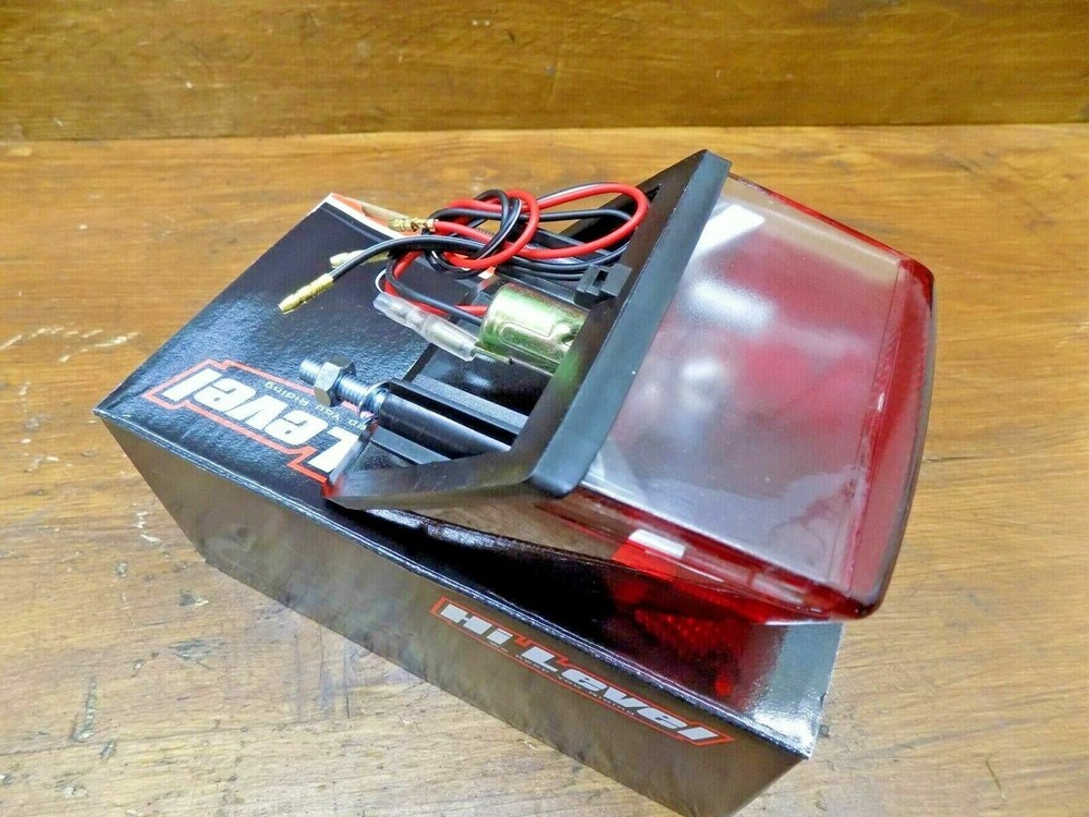 YAMAHA DT125R BRAKE LIGHT UNIT