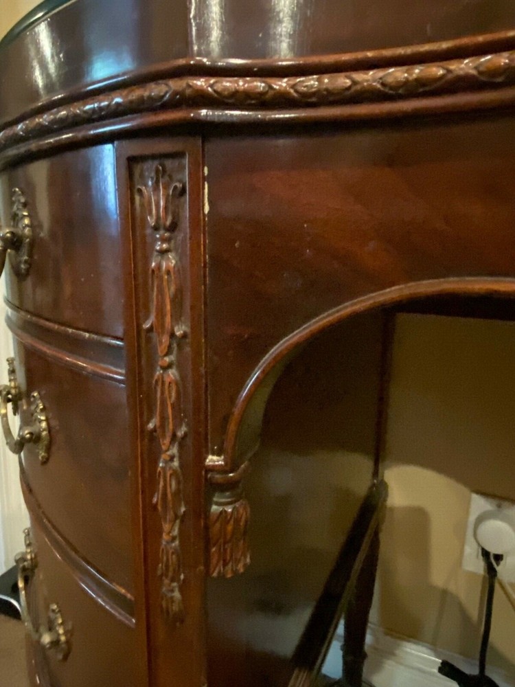 Early 1900s Ladies Vanity