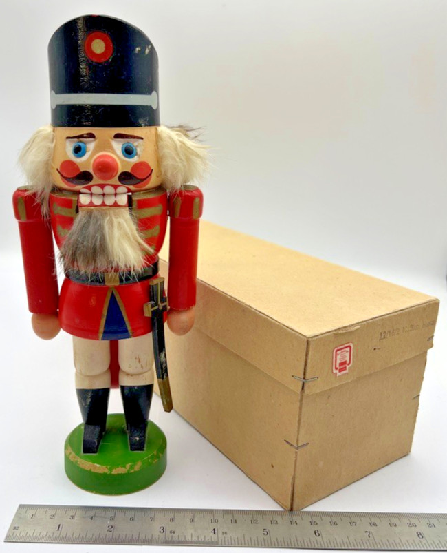 Vintage GDR German Erzgebirge 9 1/2" Nutcracker Guard Man Soldier Original Box